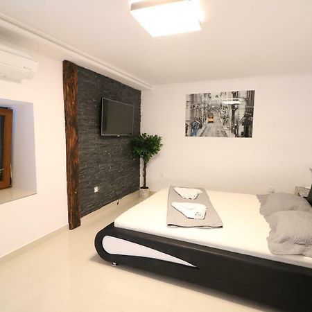 Apartment Porto With Terrace Baška Eksteriør billede