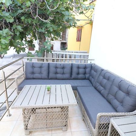Apartment Porto With Terrace Baška Eksteriør billede