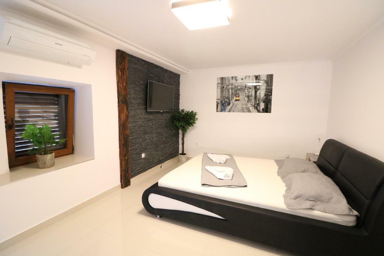 Apartment Porto With Terrace Baška Eksteriør billede